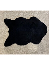 שטיח דגם פוליאסטר שאגי ANIMAL SHAPE בגוון שחור